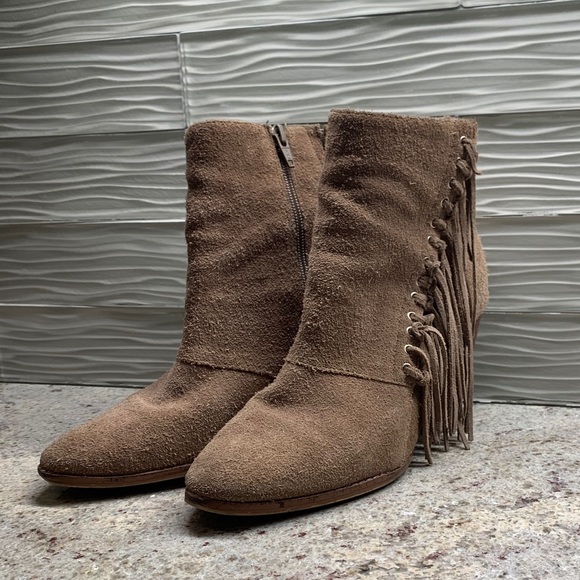 Aldo Fringe ankle bootie - Picture 2 of 4